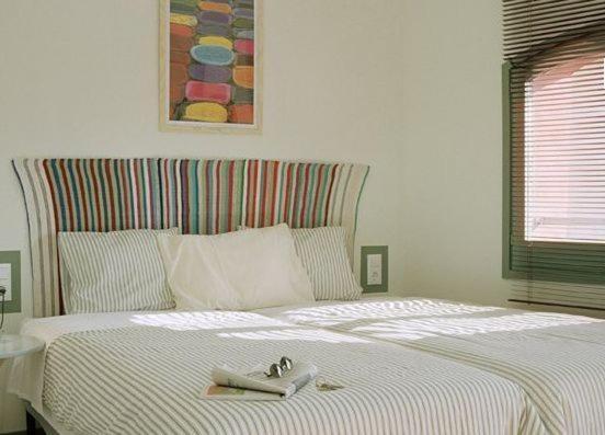 Apartamentos Saltarel-Lo Besalú Zimmer foto