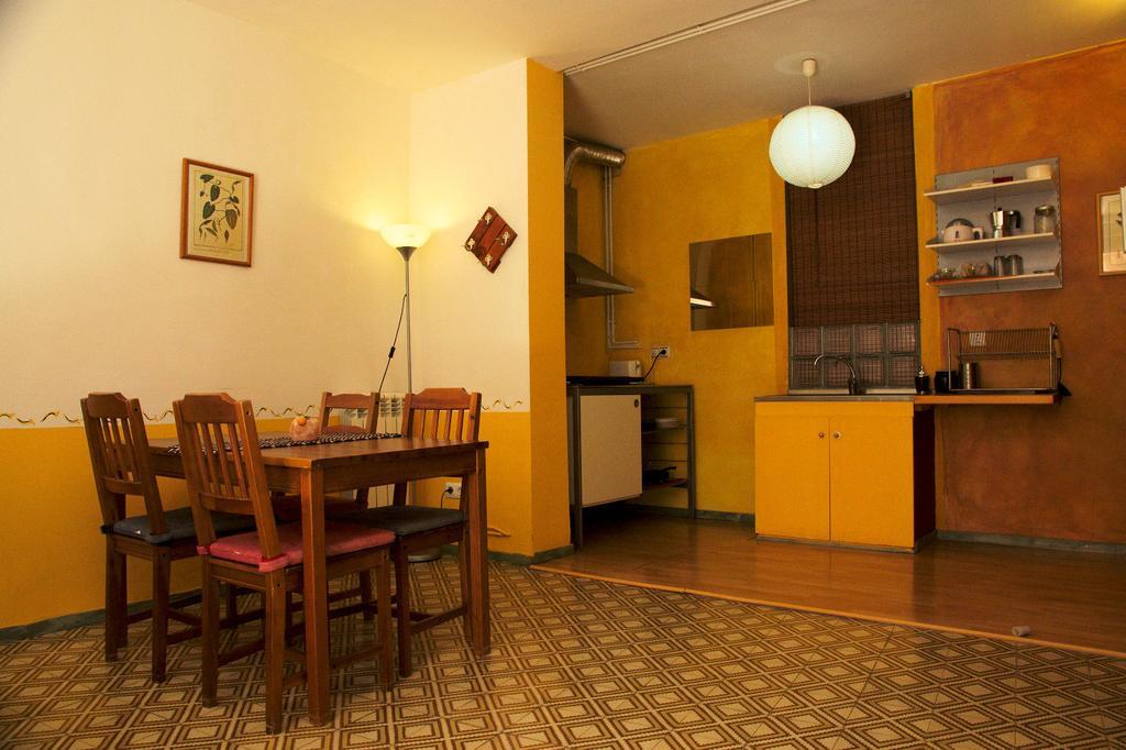 Apartamentos Saltarel-Lo Besalú Exterior foto